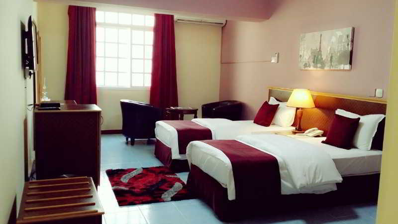 Mutrah Hotel Muskat Bagian luar foto
