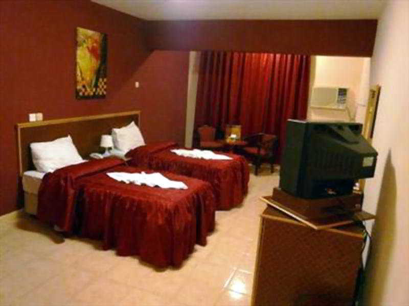 Mutrah Hotel Muskat Bagian luar foto